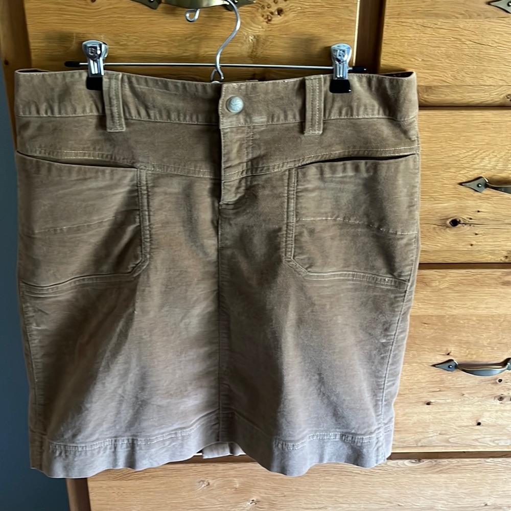 Athleta Skirt